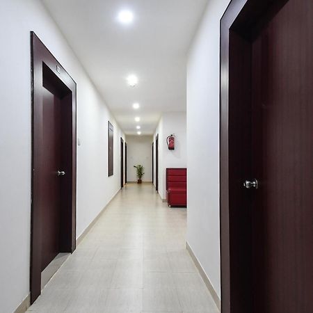Super Townhouse Best Inn Khandagiri Bagian luar foto